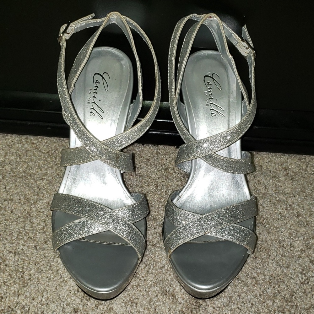 Size 7 Silver Camille La Vie Hells